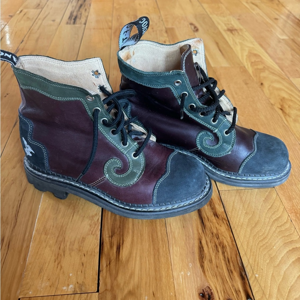 John Fluevog Angels boots US womens size 8